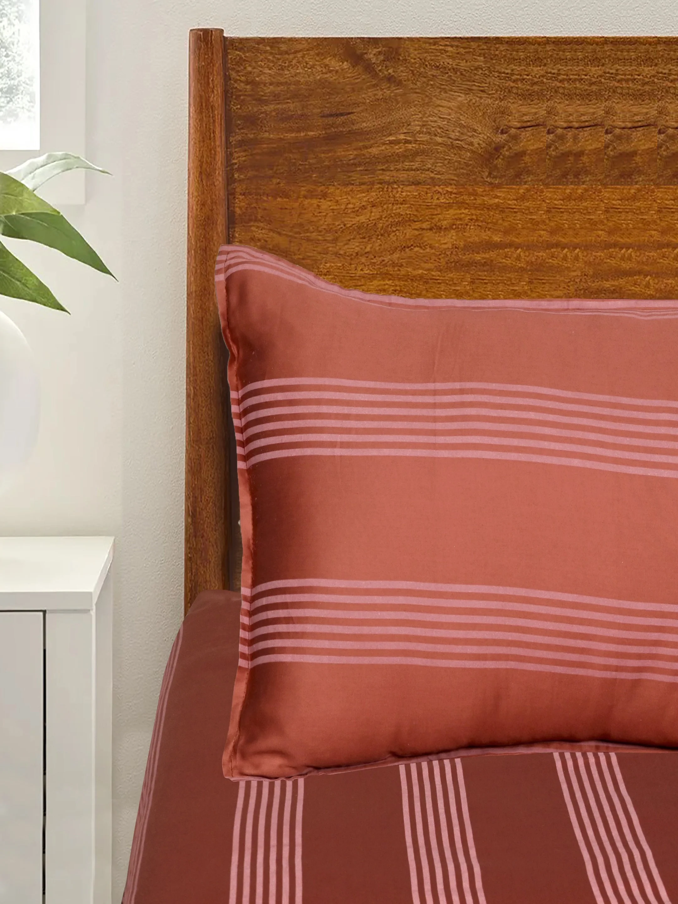 Dhari Soft Satin Weave Cotton Bedsheet | 300 TC | With 2 Pillow Covers - Image 13
