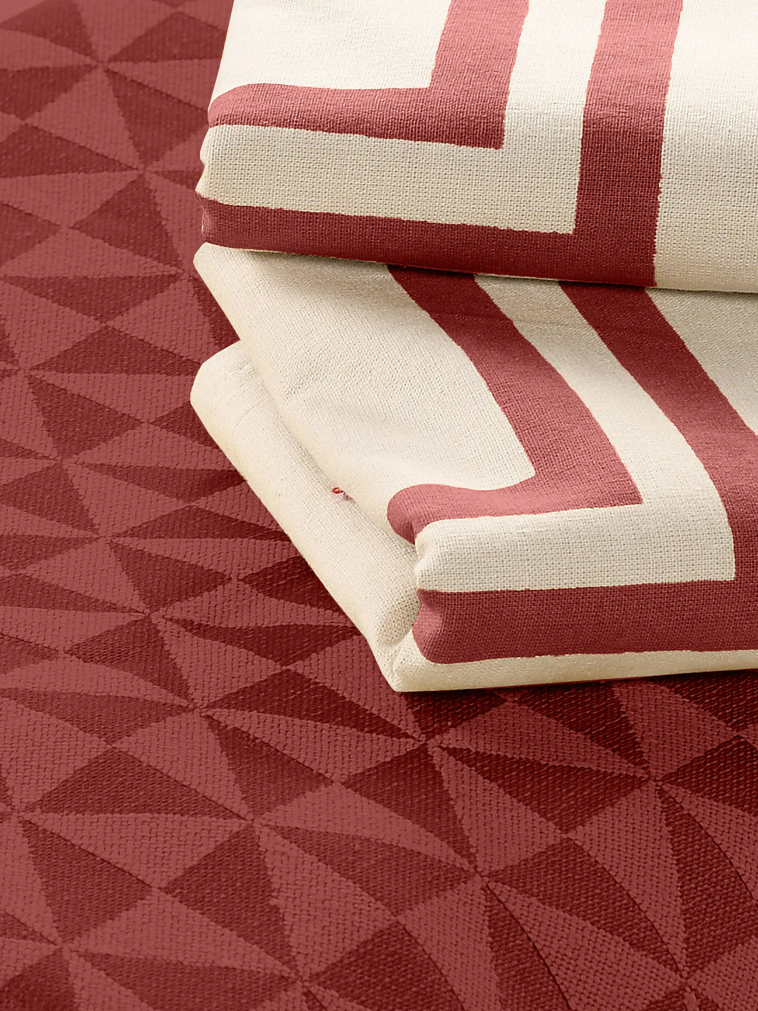 Firki Damask Cotton Bed Sheet with 2 Pillow Covers - Image 19