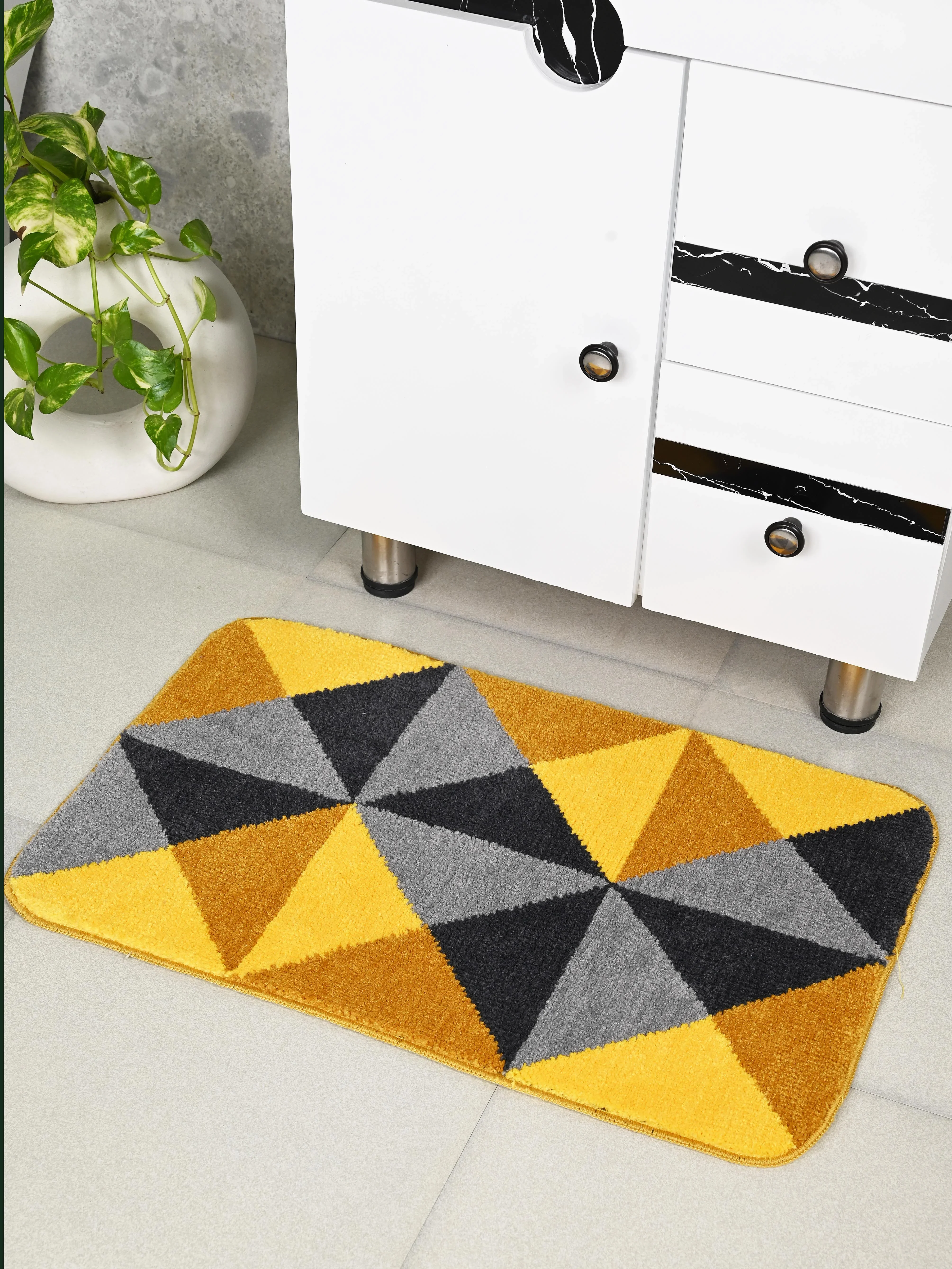 MOVE Soft Anti-Slip Bathmat – Plush Comfort with Durable Grip Base - Image 15