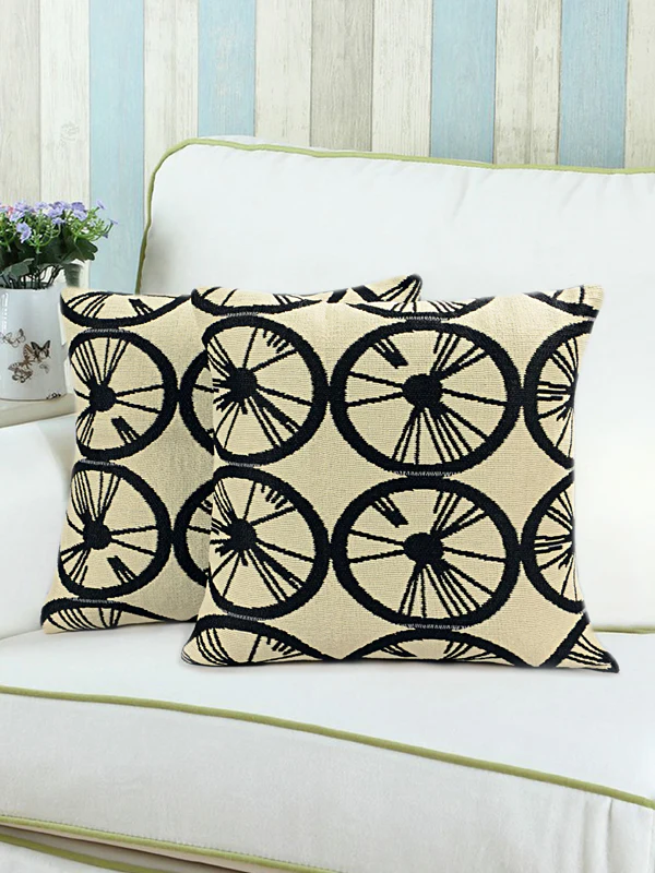 Wheel Design Cushion Cover – Edition – Bold & Elegant - Image 2